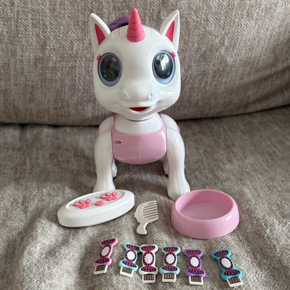 power your fun Other - Magical Pink and White Unicorn Toy with Accessories Robo pet